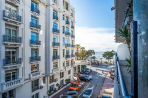 2-Bedroom Apartment with Terrace and Side Sea View